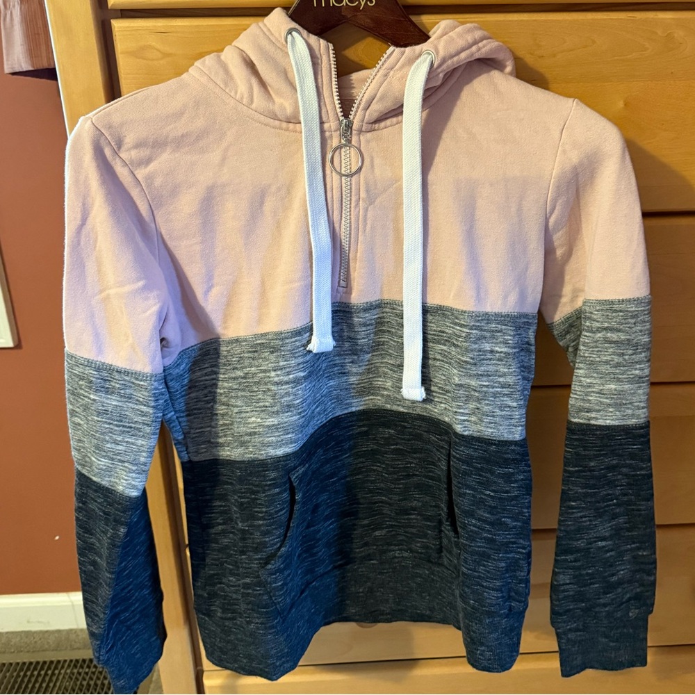 Athletic Apparel Esstive Hoodie